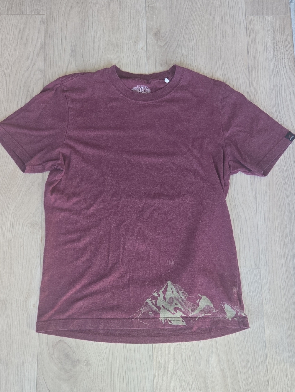 2 Prana Tees - Picture 5 of 7